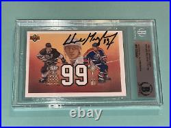 WAYNE GRETZKY Signed 1991-92 UPPER DECK Card #38 Beckett Slabbed BAS