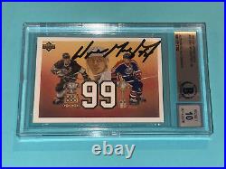 WAYNE GRETZKY Signed 1991-92 UPPER DECK Card #38 Beckett Slabbed GRADED 10