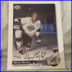 WAYNE GRETZKY Signed 1992 UPPER DECK Autograph AUTO 8x10 Photo 426/ 500 WAYNE GRETZKY Signed 1992 UPPER DECK Autograph AUTO 8x10 Photo 426/ 500