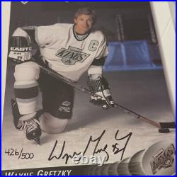 WAYNE GRETZKY Signed 1992 UPPER DECK Autograph AUTO 8x10 Photo 426/ 500