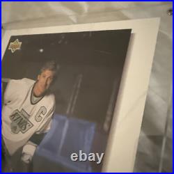 WAYNE GRETZKY Signed 1992 UPPER DECK Autograph AUTO 8x10 Photo 426/ 500 WAYNE GRETZKY Signed 1992 UPPER DECK Autograph AUTO 8x10 Photo 426/ 500
