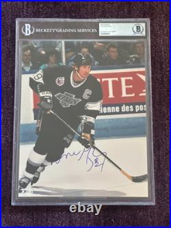 WAYNE GRETZKY Signed L. A. KINGS 8 X 10 PHOTO Beckett Encapsulated (BAS)