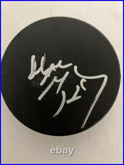 WAYNE GRETZKY Signed Puck Hockey Legend OILERS Kings Autograph With COA
