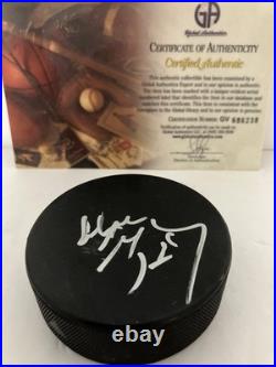 WAYNE GRETZKY Signed Puck Hockey Legend OILERS Kings Autograph With COA