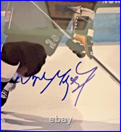WAYNE GRETZKY THE GREAT ONE Beckett AUTOGRAPHED Signed 8x10 Photo! +FULL BAS LOA