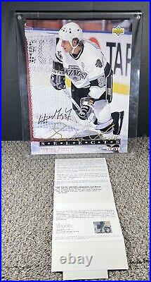 WAYNE GRETZKY signed 8.5 x 11 Gordon Howe Selects Trading Card Blowup 407/500