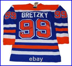 WAYNE GRETZKY signed (EDMONTON OILERS) M&N hockey jersey BECKETT AE38945