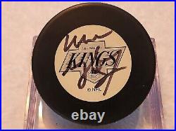 WAYNE GRETZKY signed KINGS puck JSA COA Full LOA