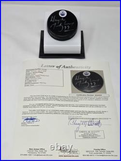 WAYNE GRETZKY signed OILERS puck JSA COA Full LOA full signature