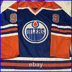 Waynd Gretzky Signed Oilers Jersey With Gretzky Holographic Coa