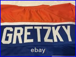 Waynd Gretzky Signed Oilers Jersey With Gretzky Holographic Coa