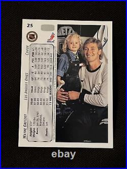Wayne Gretzky 1992-93 Upper Deck Signed Autographed Card #25 Los Angeles Kings