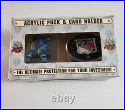 Wayne Gretzky 1997 Pinnacle Select New York Rangers Card 4 And Puck Autographed