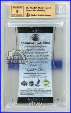 Wayne Gretzky 2005 Upper Deck Trilogy Ice Scripts Autograph Card #IS-WG BGS 9.5