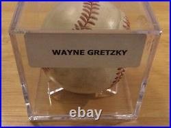 Wayne Gretzky #99? Autographed baseball