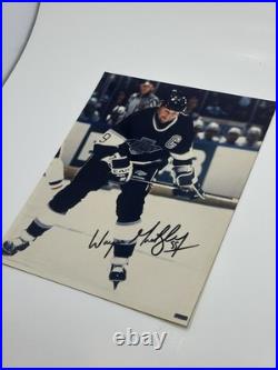 Wayne Gretzky #99 Signed Autographed LA Kings 8x10 Hockey Photo NHL HOF