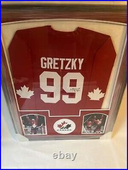 Wayne Gretzky #99 Signed Team Canada Hockey Jersey Custom Framed With COA