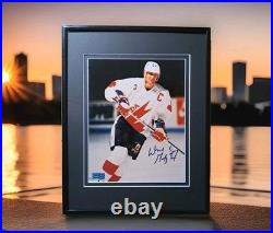 Wayne Gretzky Authentic Signed Framed Matted Photograph? Team Canada