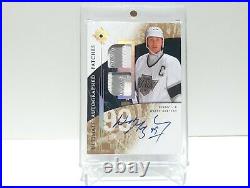 Wayne Gretzky Auto Patch 1/10, Upper Deck Ultimate Collection 2009-10, L. A. King