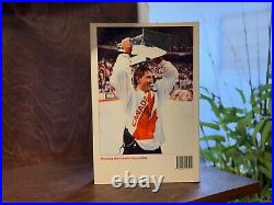 Wayne Gretzky Autobiography Signed RARE 1990 First edition first printing