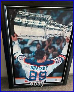 Wayne Gretzky Autograph And Limited Edition Canvas With Wga Coa