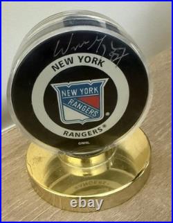 Wayne Gretzky Autograph New York Rangers Hockey Puck PSA/DNA COA BAE58287 Signed Wayne Gretzky Autograph New York Rangers Hockey Puck PSA/DNA COA BAE58287 Signed
