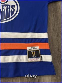 Wayne Gretzky Autograph Signed Edmonton Oilers Jersey XL PROOF Beckett LOA
