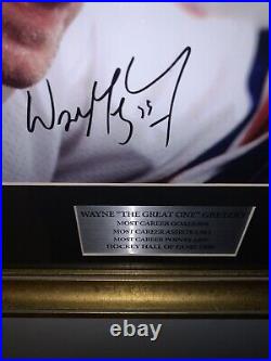 Wayne Gretzky Autographed 11 x 14 Picture JSA Authenticated Framed