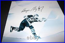 Wayne Gretzky Autographed 16x20 UDA Clarity 11/199