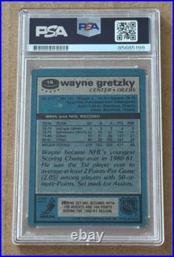 Wayne Gretzky Autographed 1981-82 Topps Psa/dna Edmonton Oilers The Goat