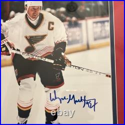 Wayne Gretzky Autographed 8x10 Photo St. Louis Blues Framed