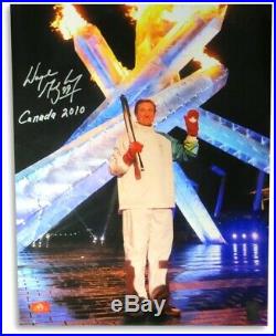 Wayne Gretzky Autographed Canada 2010 Olympic Torch 16X20 Photo JSA #/199