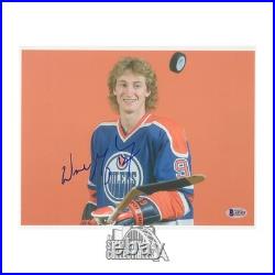 Wayne Gretzky Autographed Edmonton 8.5x11 Photo BAS LOA (Orange Background)