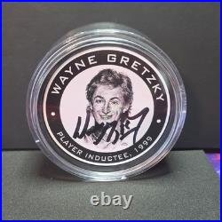 Wayne Gretzky Autographed Hall of Fame Hockey Puck 1999 Inductee Upper Deck