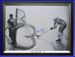 Wayne Gretzky Autographed Hand Signed 24X32 Canvas In The Office #/99 WGA