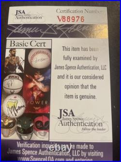 Wayne Gretzky Autographed Hockey Illustrated 5/1982 JSA Certified