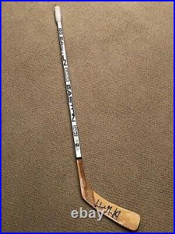 Wayne Gretzky Autographed Hockey Stick LA authentic Easton WG99