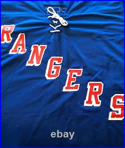 Wayne Gretzky / Autographed New York Rangers Custom Hockey Jersey / Coa