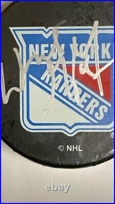 Wayne Gretzky Autographed Official NHL Hockey Puck New York Rangers