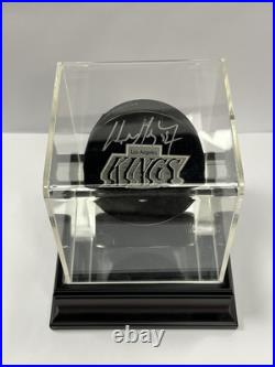 Wayne Gretzky Autographed Official NHL Puck Upper Deck Authenticated