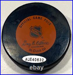 Wayne Gretzky Autographed Puck Los Angeles Kings Uda Coa Hof