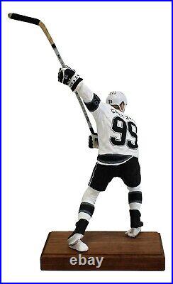 Wayne Gretzky Autographed Salvino Statue LA Kings UDA Upper Deck 626