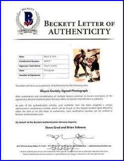 Wayne Gretzky Autographed Signed 11x14 Photo Beckett Authentic BAS COA