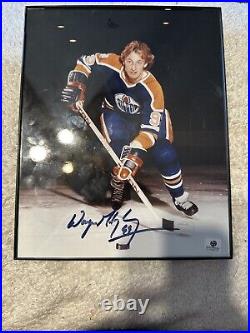 Wayne Gretzky Autographed Signed 8x10 Photo Global Authentics Edmonton Oilers