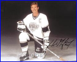 Wayne Gretzky Autographed Signed Photograph