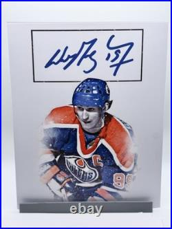 Wayne Gretzky Blue Ink Long Signed Autographed Photo Authentic 8X10 COA