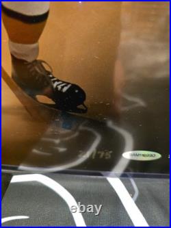 Wayne Gretzky & Bobby Orr Autographed Unmatched 20 x 24 Upper Deck COA