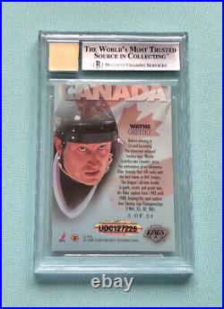 Wayne Gretzky Fleer Retro 1995 Metal Buyback Signed Autograph #1/1 BGS 9 AUTO 10