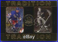 Wayne Gretzky & Gordie Howe 1998 SP Authentic Tradition Dual Auto Autograph /158
