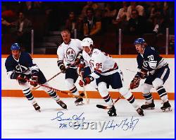 Wayne Gretzky & Gordie Howe Authentic Signed 16x20 Photo BAS #AD04323